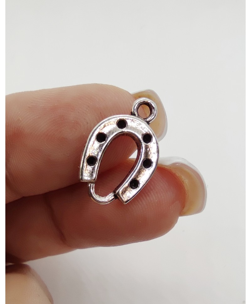 Silver Horseshoe lucky Charms Ada Quilted Creations